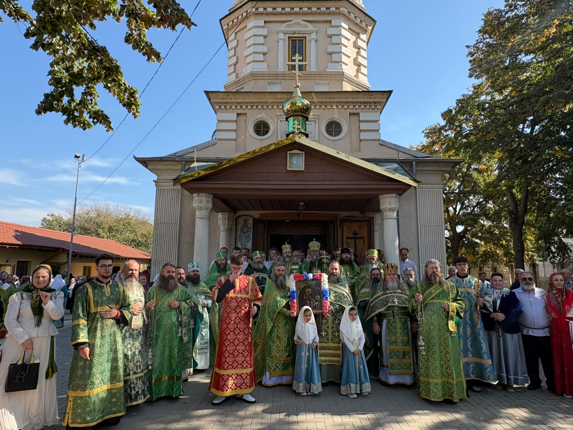 Пастырское посещение Митрополита Леонтия в престольный праздник апостола Иоанна Богослова – фотография 3